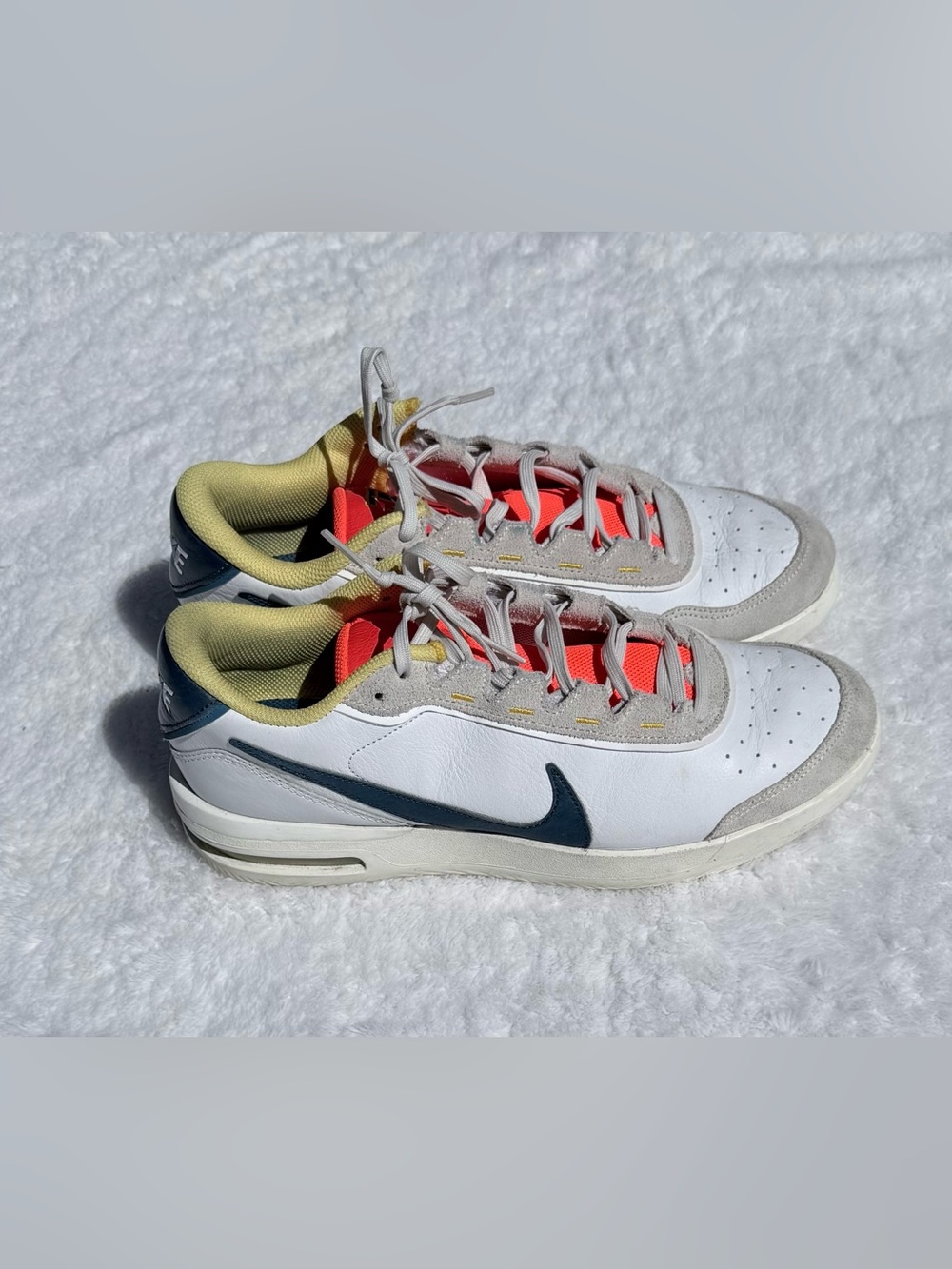 Nike Air Max Vapor Wing Premium White/Total Crimson/Valerian Blue